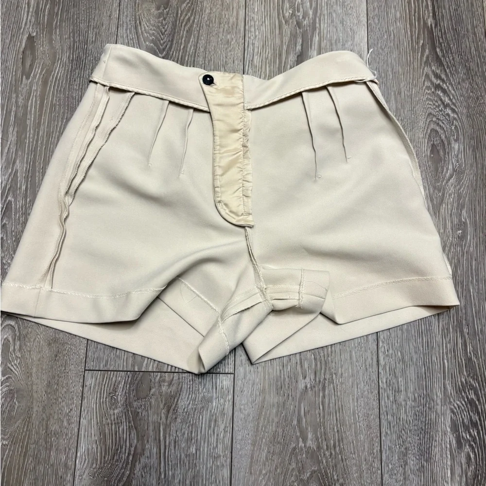Zara Cream High Waist Women's Shorts - Picture 9 of 11